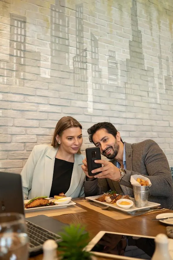 **** Отель Millennium Place Mirdif Дубай ОАЭ